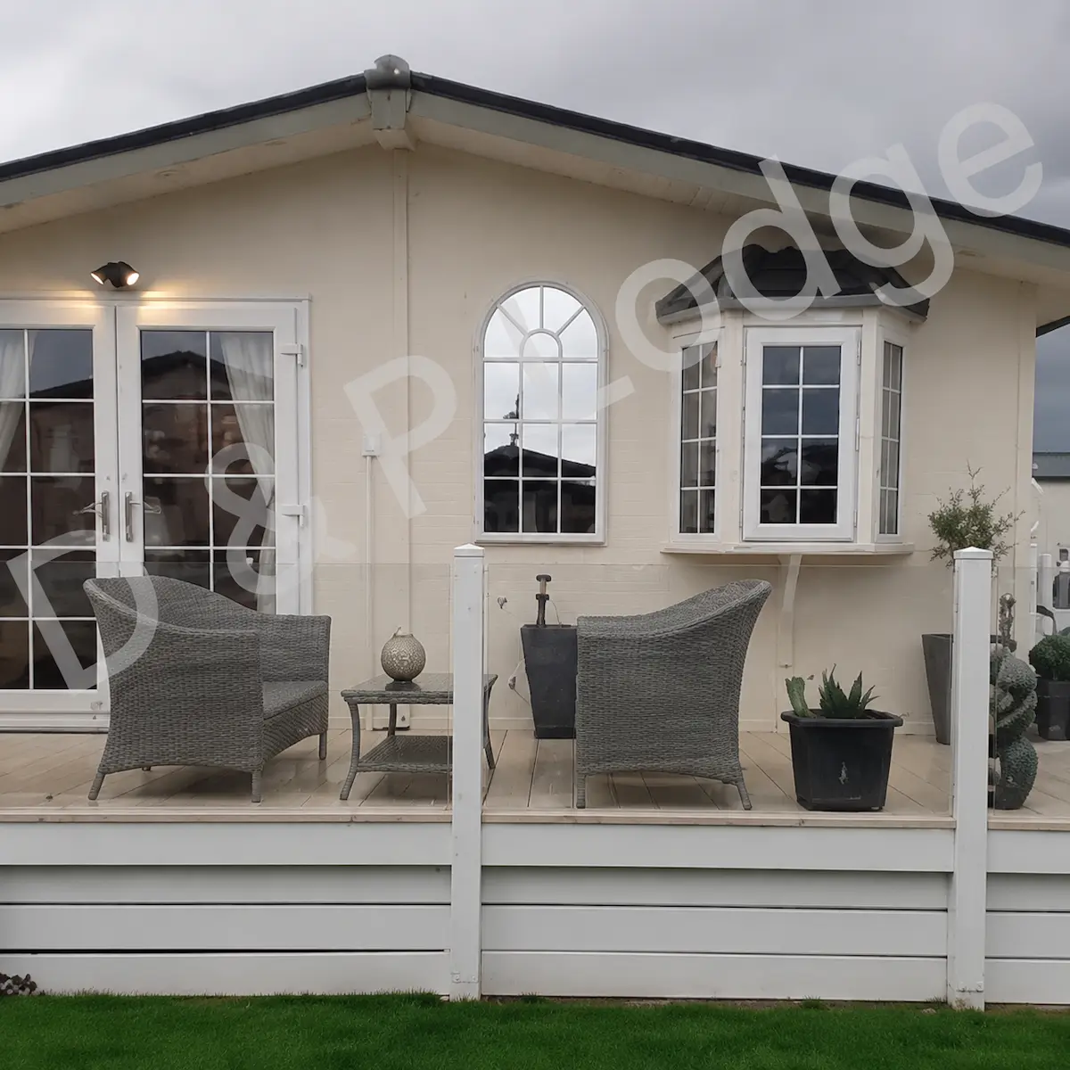 D&P Lodge Exterior Decking
